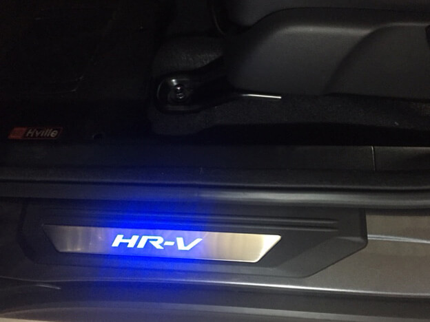 Soleira HR-V em LED