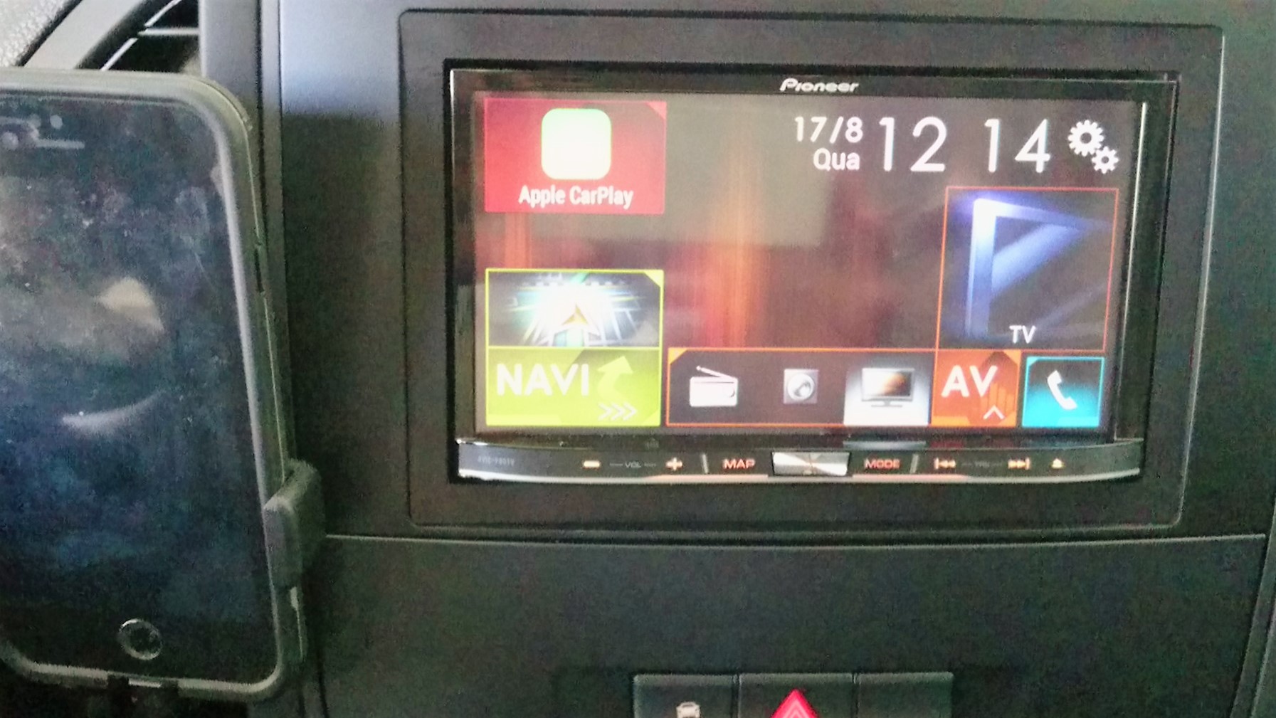 Vito - Central Pionner Avic F80TV