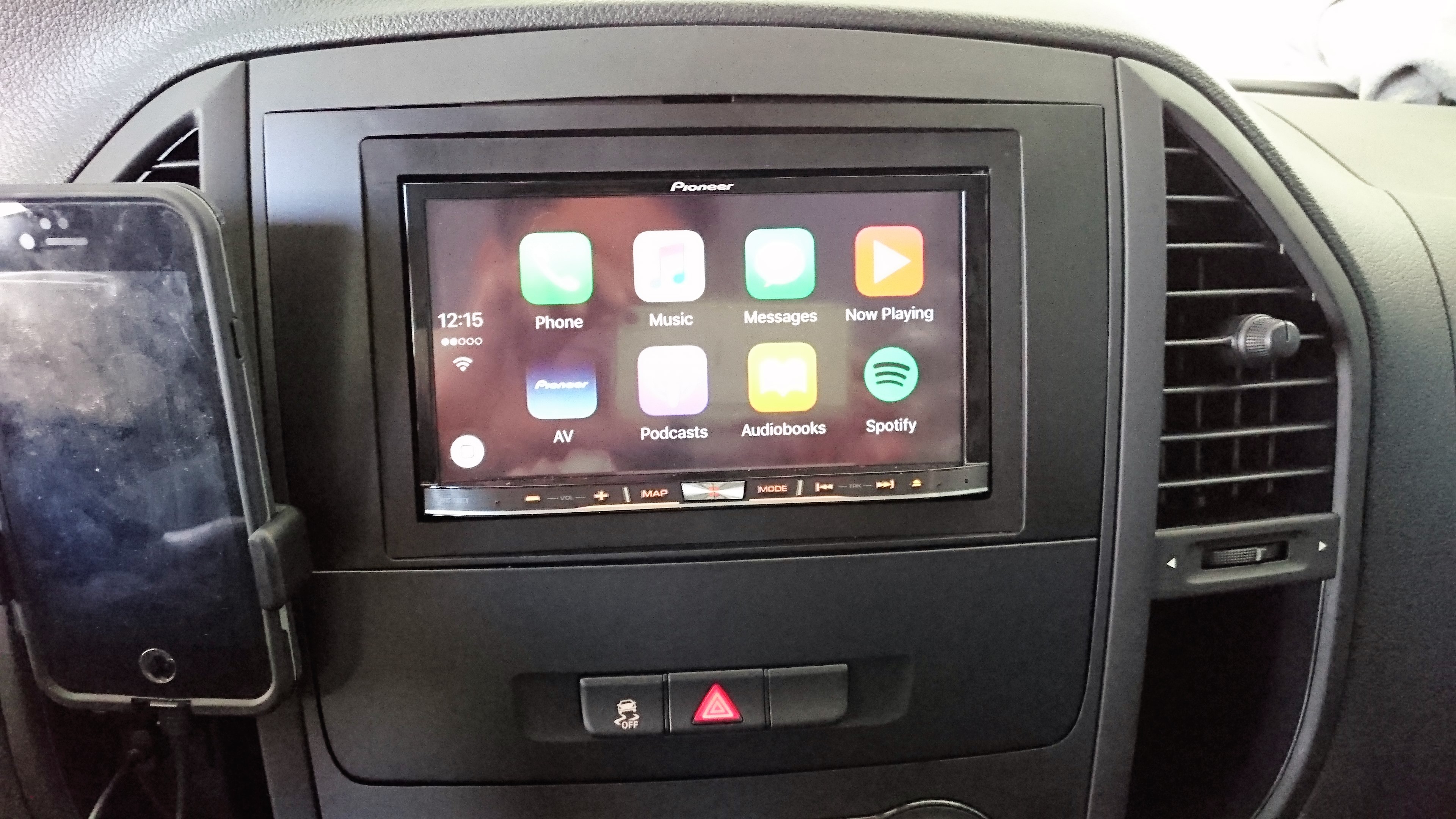 Vito - Central Pionner Avic F80TV