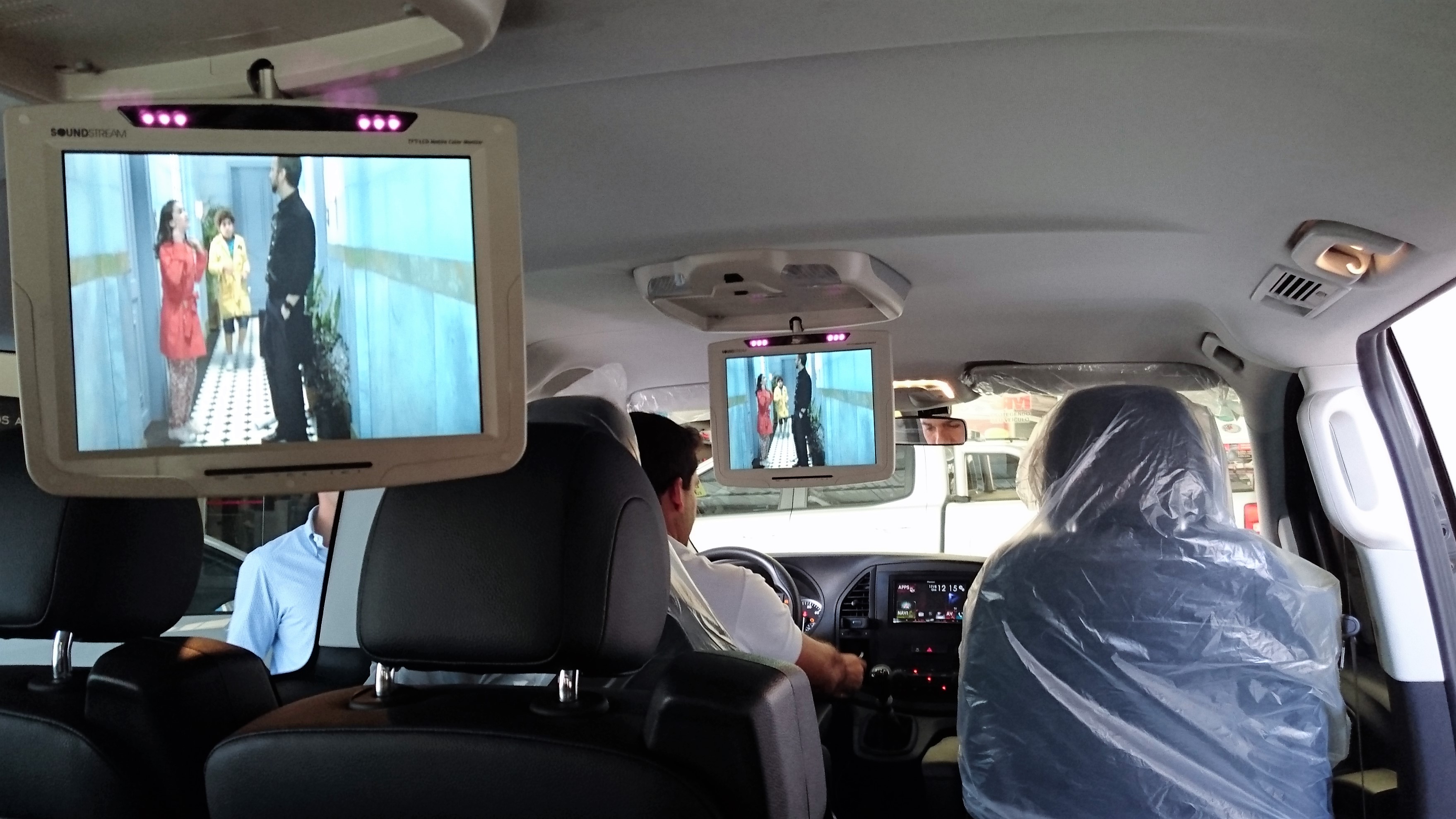 Vito - Central Pionner Avic F80TV