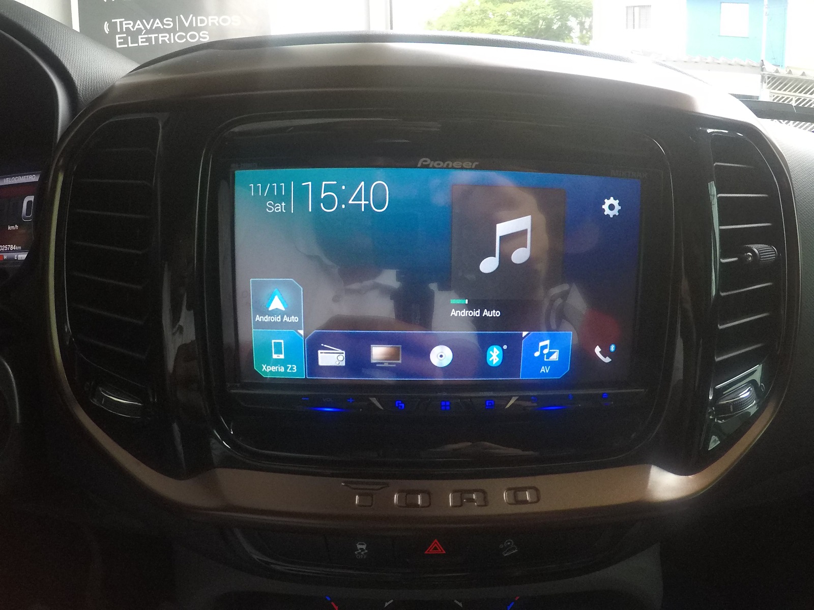 Toro - Central Multimídia Pioneer AVH 5180TV 