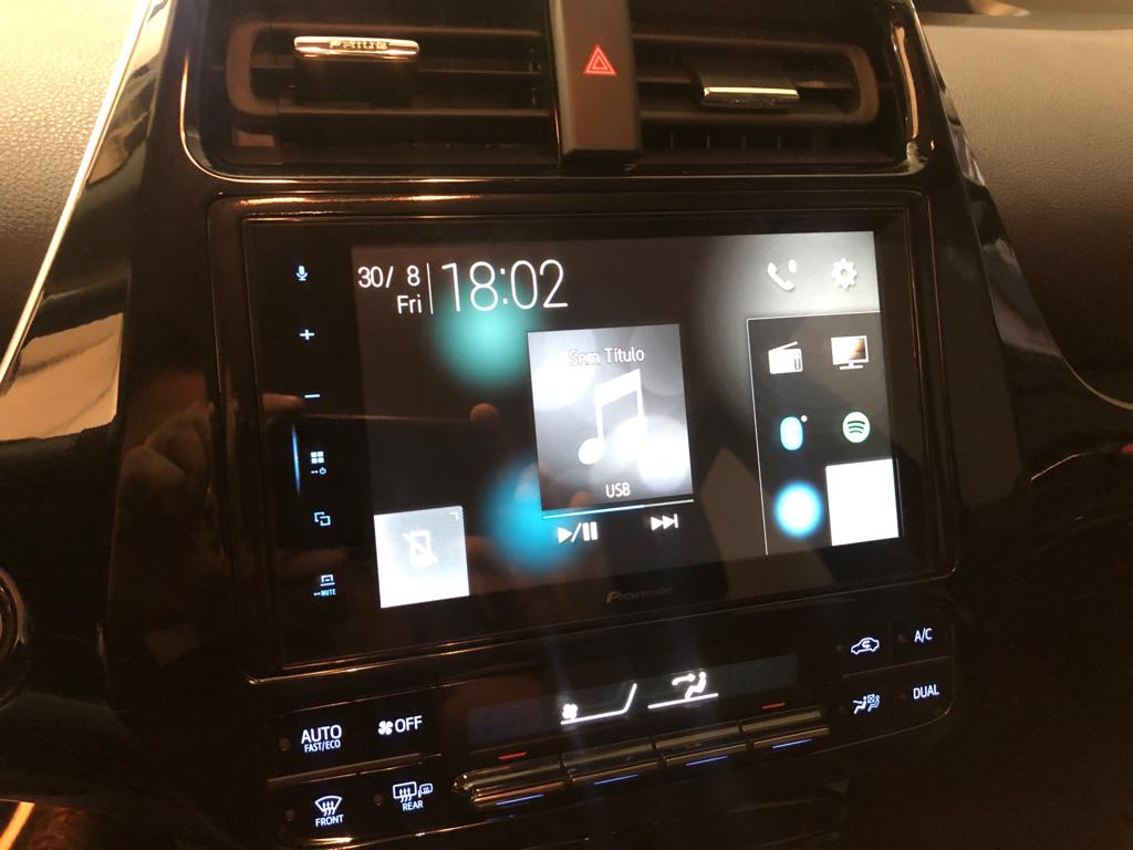 Prius - Central Pioneer 8" Carplay e Android