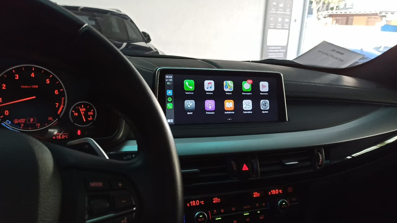 BMW X6 - Apple CarPlay e Android Auto 